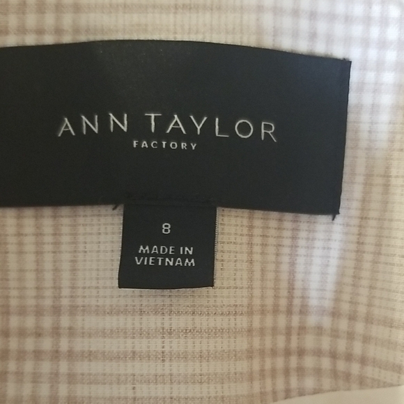 Ann Taylor Cream Wrap Blazer with Shawl Lapels - Picture 2 of 7